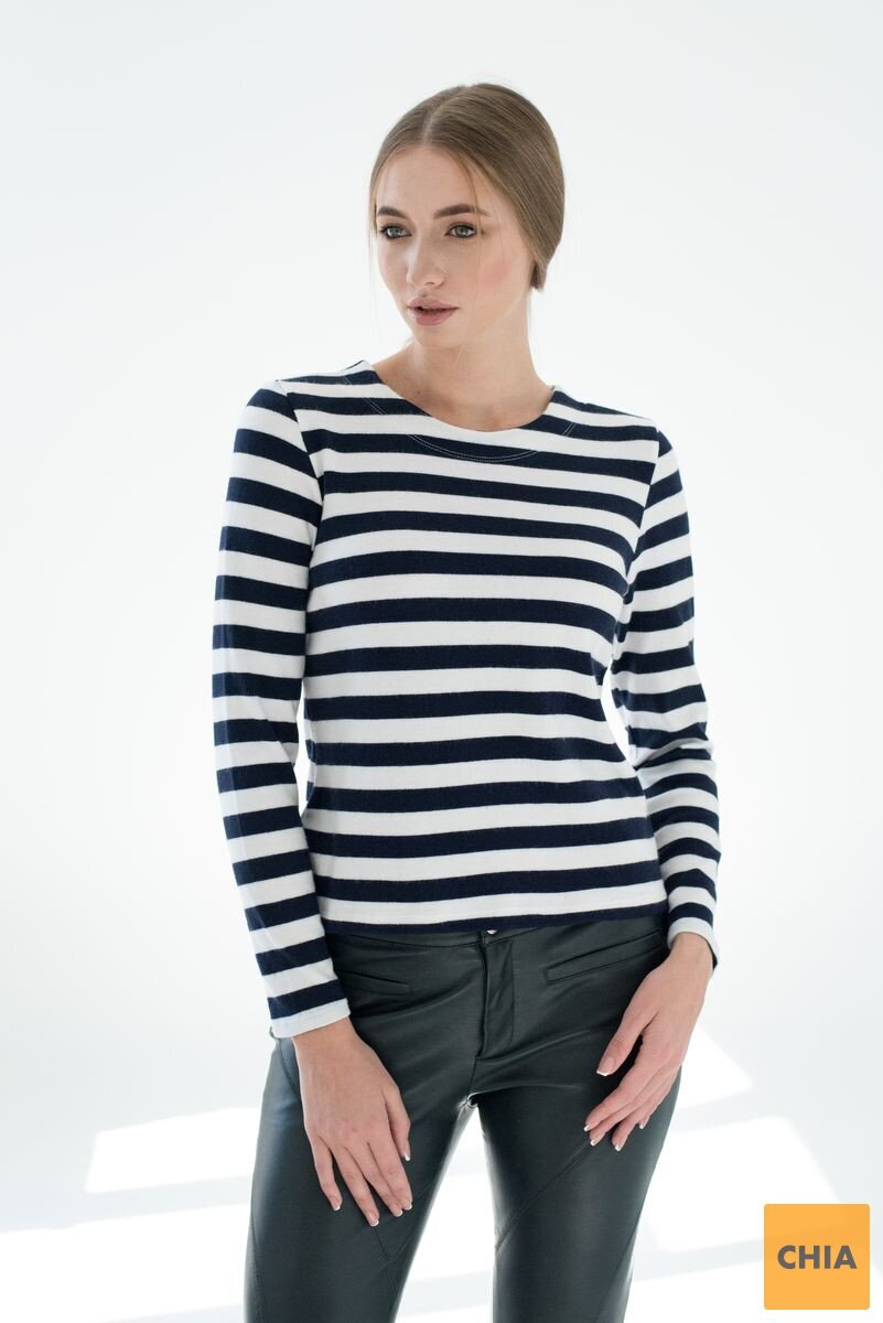 Теплый джемпер полосатый