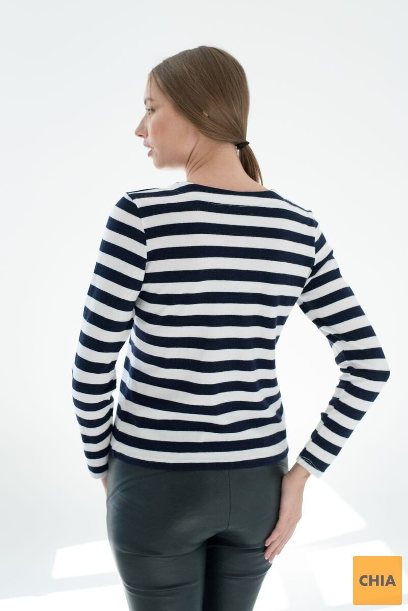 Теплый джемпер полосатый