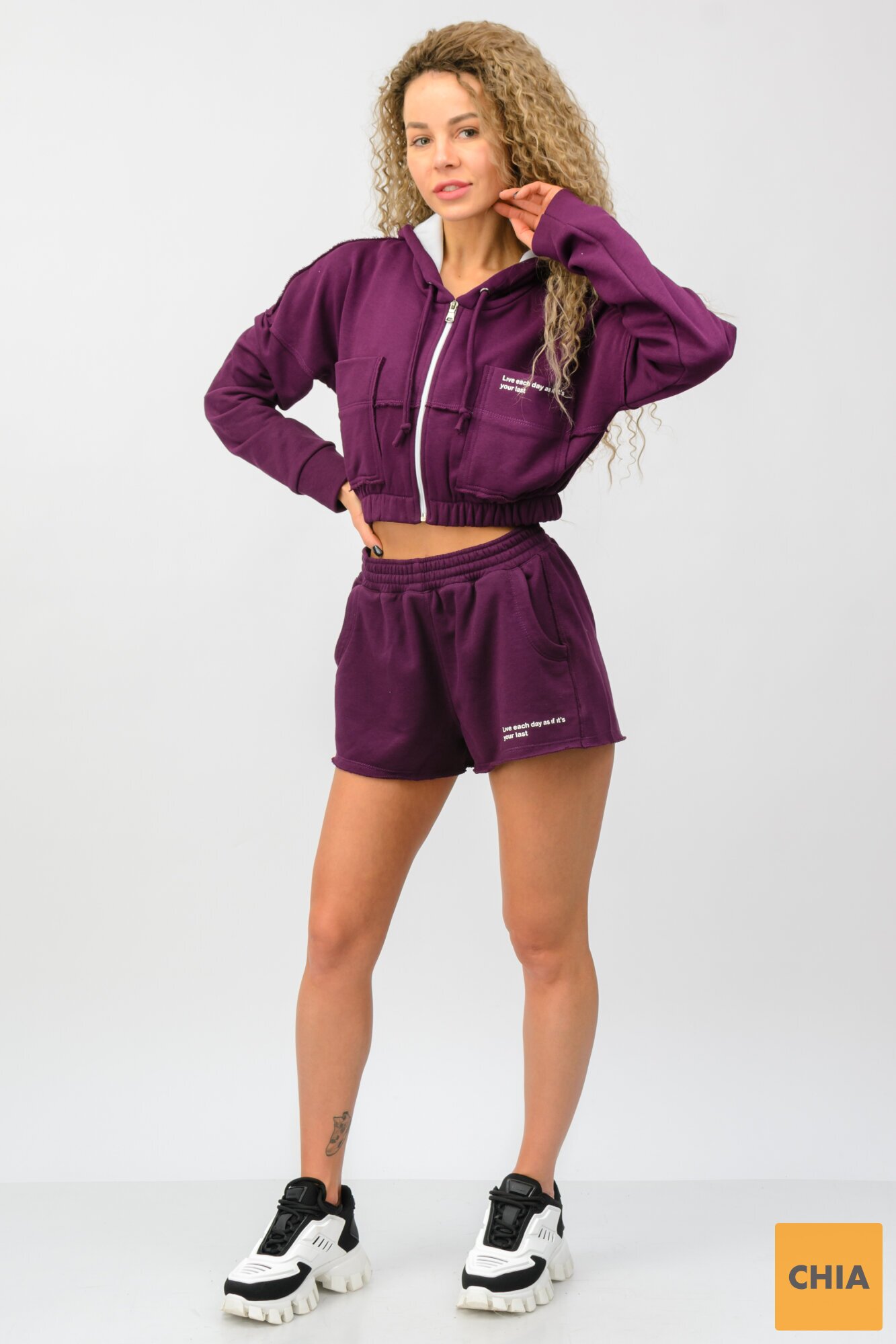 Комлект (укороченное худи, шорты)