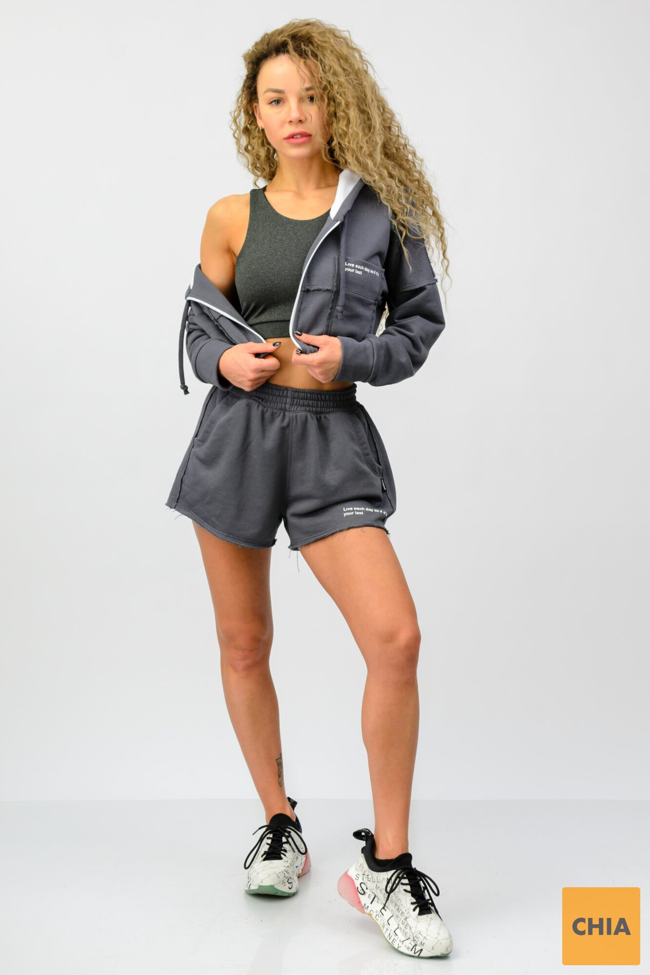 Комлект (укороченное худи, шорты)