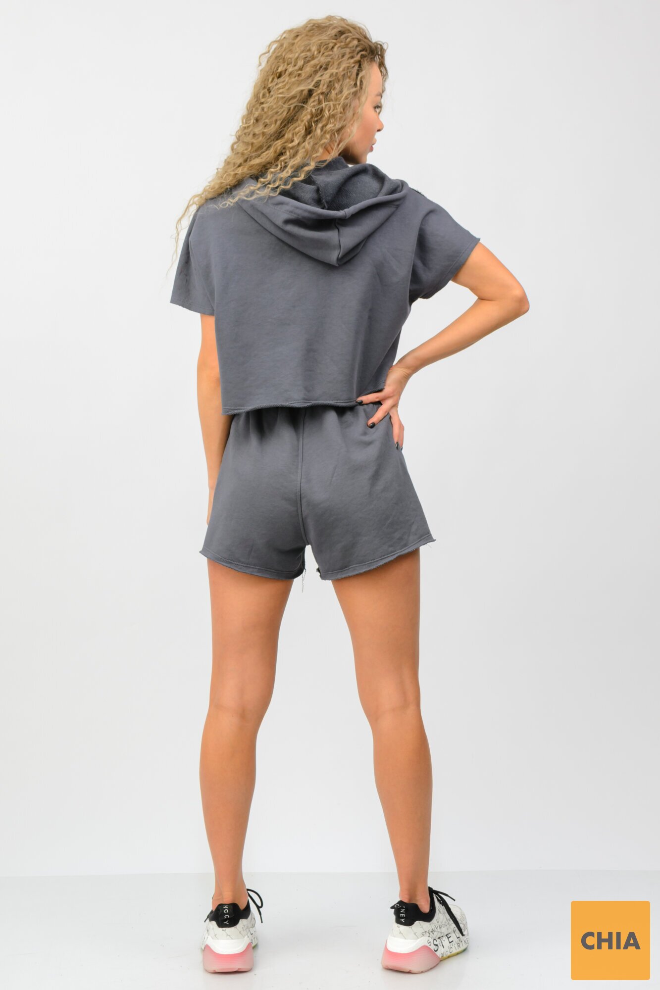 Комлект ( укороченное худи, шорты)