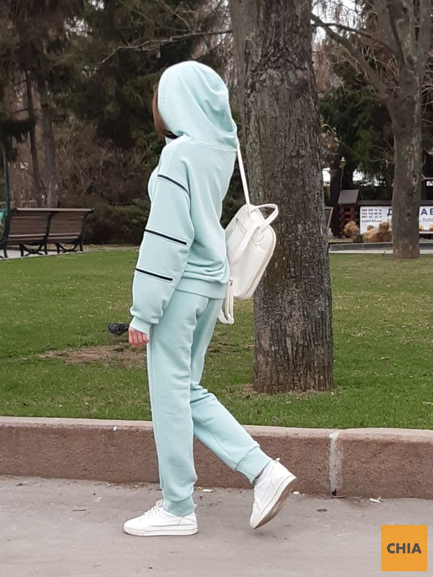 Женский спортивный прогулочный костюм "SNAKE" мятный