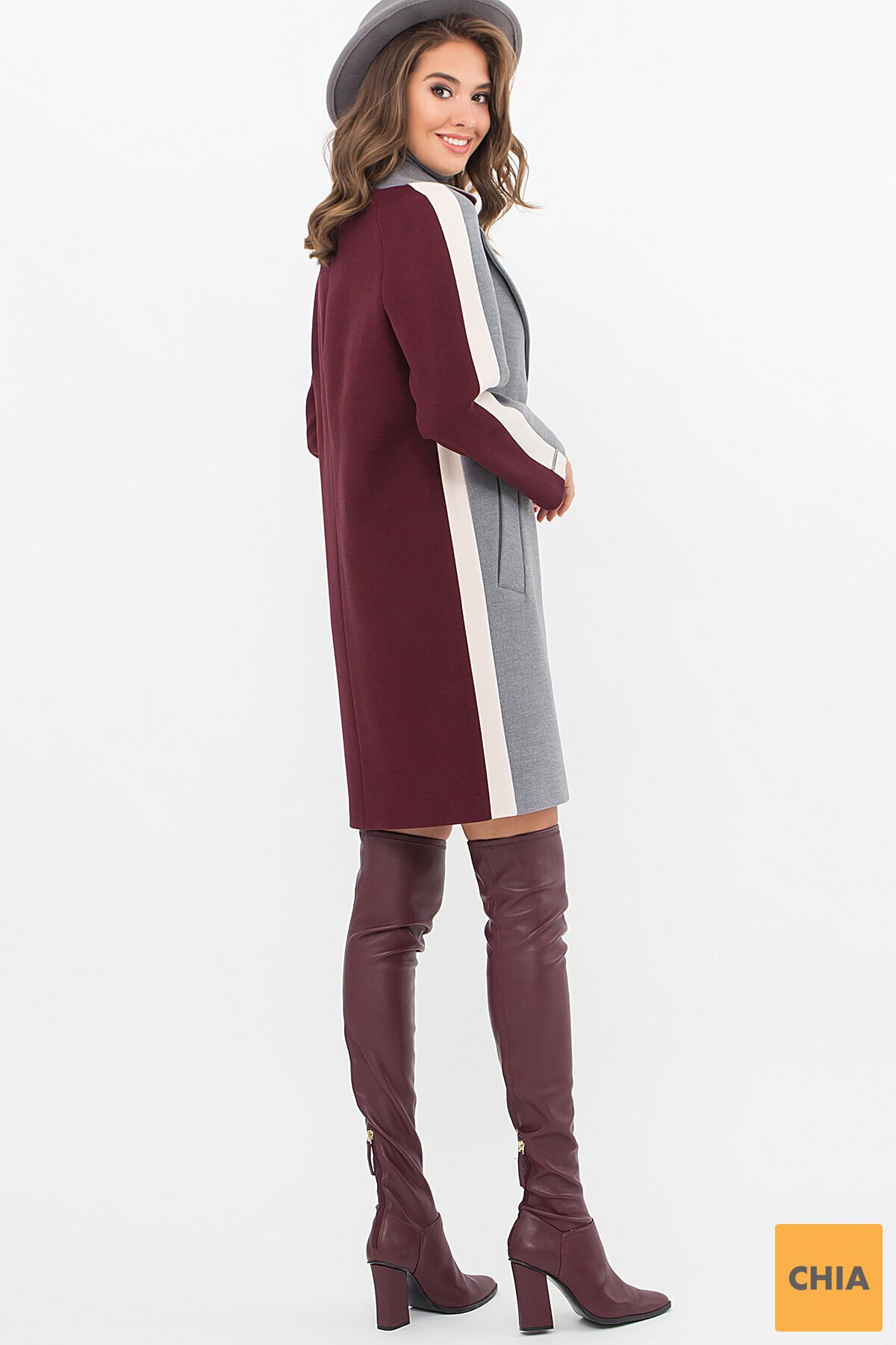 Пальто П-425-90 (2) 0015/3180 серый-т.бордо