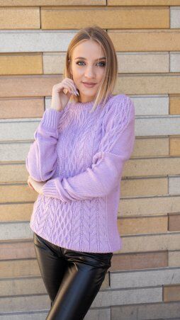 Свитер вязанный