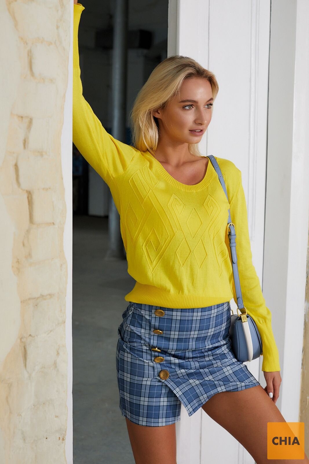 Джемпер хлопковый вязаный желтого цвета