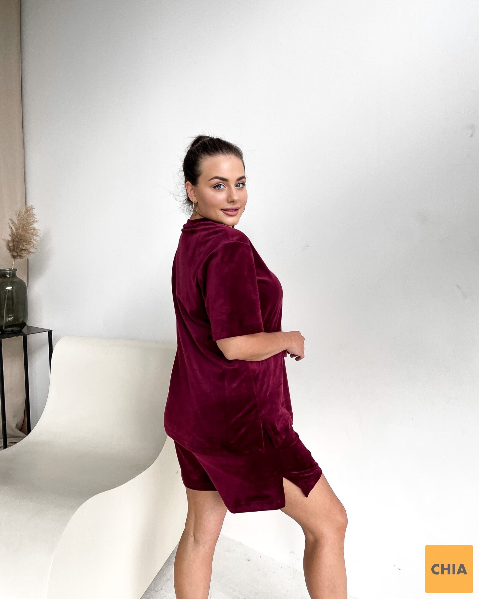 Пижама велюр футболка+шорты бордовый