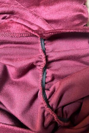 Itelle: Велюрова сукня вишневого кольору Лауретта 51346 - фото 2