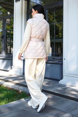 Jadone Fashion: Подовжений жилет Міда бежевий - фото 8