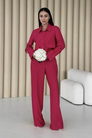 Jadone Fashion: Костюм з брюками Гранж малиновий - фото 5