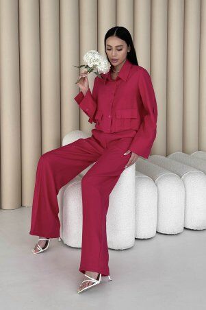 Jadone Fashion: Костюм з брюками Гранж малиновий - фото 7
