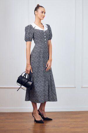 Itelle: Сукня в квітку довжини максі зі стильним білим коміром чорна 51497 - фото 5