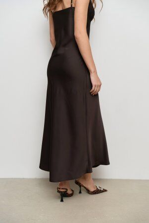SL-ARTMON: Шоколадна шовкова елегантна сукня ARTMON на тонких бретелях 1476.1 - фото 2