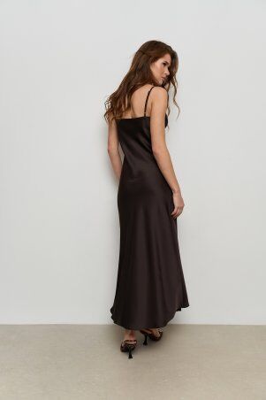 SL-ARTMON: Шоколадна шовкова елегантна сукня ARTMON на тонких бретелях 1476.1 - фото 5