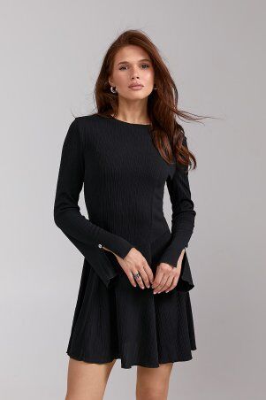 SL-ARTMON: Чорна міні сукня в рубчик з акцентними рукавами-кльош 1480.1 - фото 3