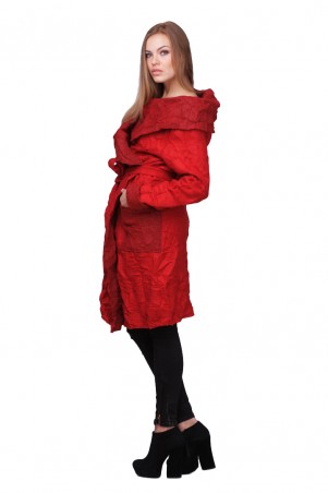 Lilo: Ультрамодное красное пальто «Жатка» на запах 01816 - фото 7