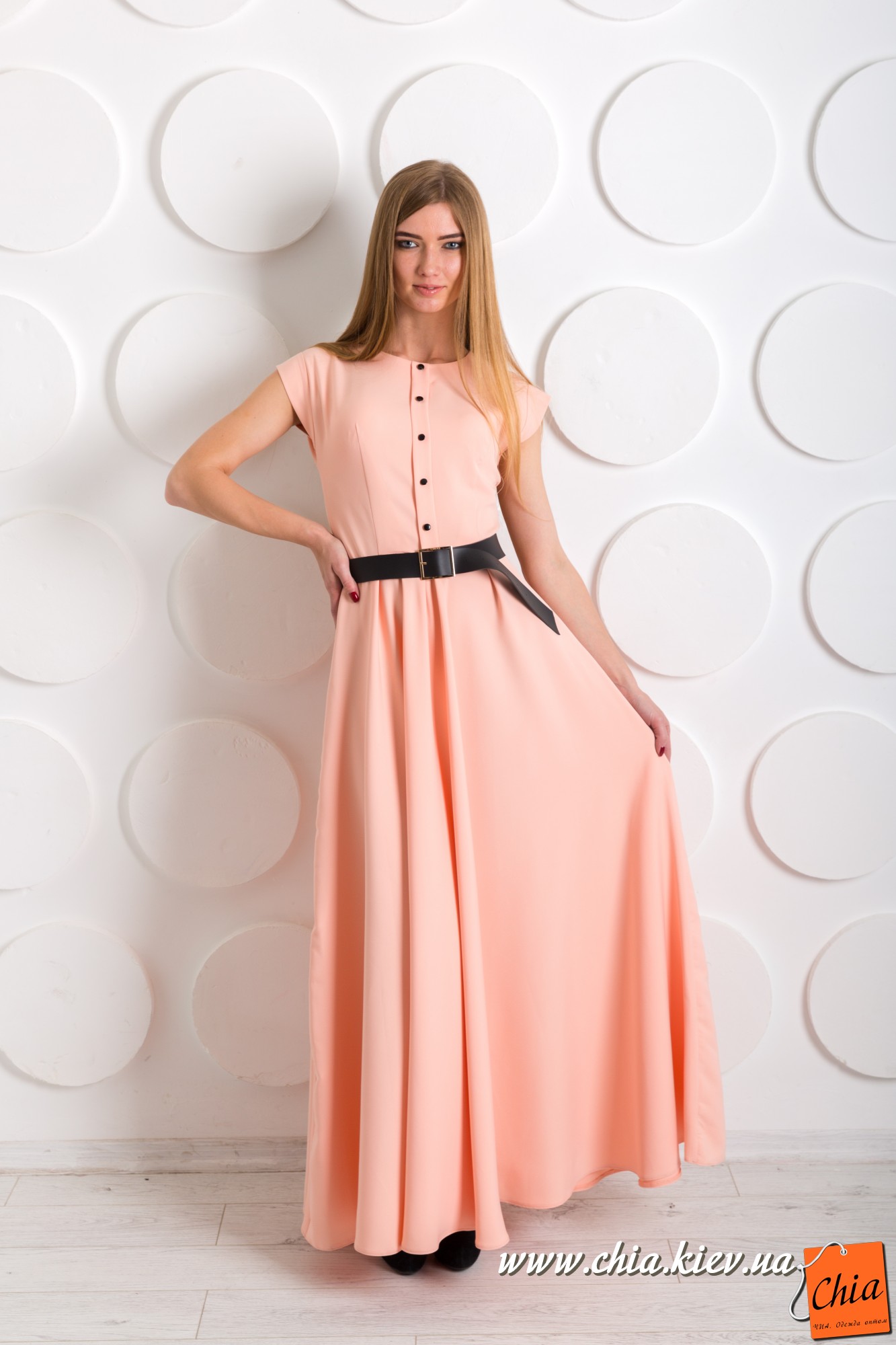 Длинное платье "Pretty women" персиковое